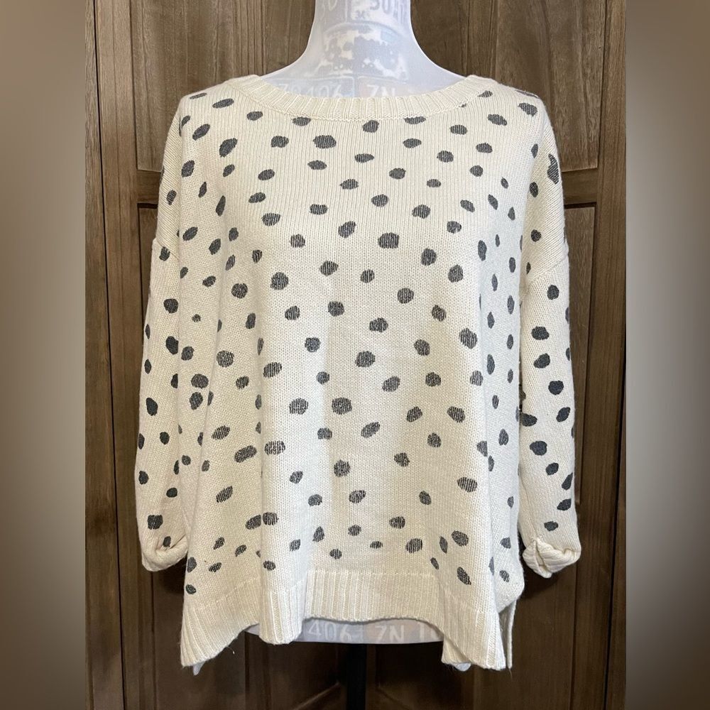 Women’s Umgee Polka Dot Sweater.